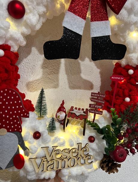 Vianočný veniec z puffy vlny xxl - červený, 