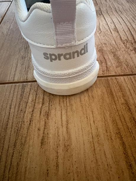 Tenisky, sprandi,26