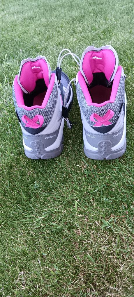 Outdoorové topánky, quechua,35