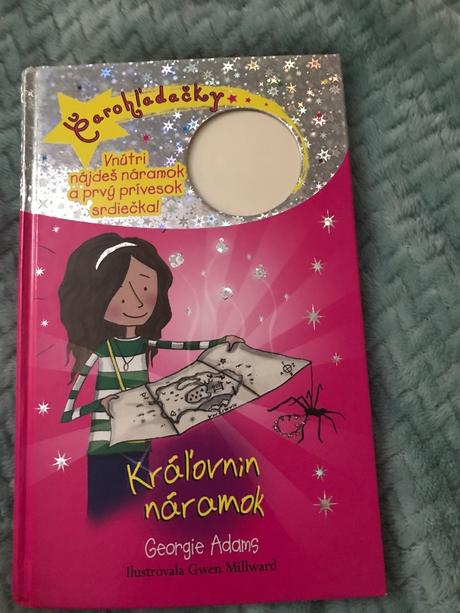 Kniha čarohľadačky kráľovnin náramok, 