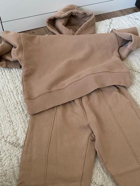 Teplakova súprava, zara,140