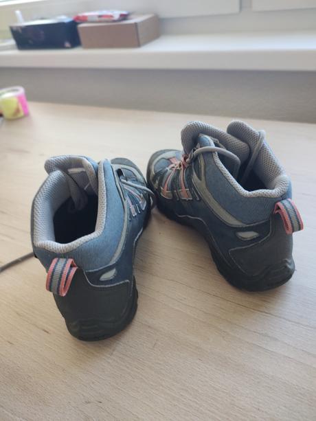 Turistické topanky, 34