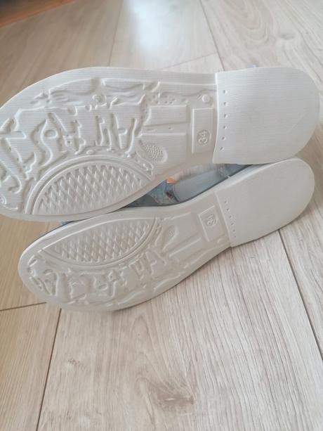 Sandálky, young spirit,34