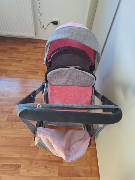 Kočík pre bábiky, 