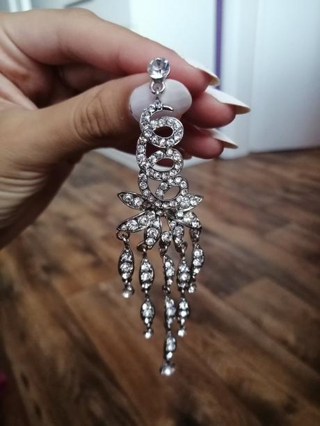 Spoločenské náušnice, 