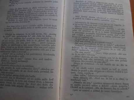 Kniha   údolie bábik, 