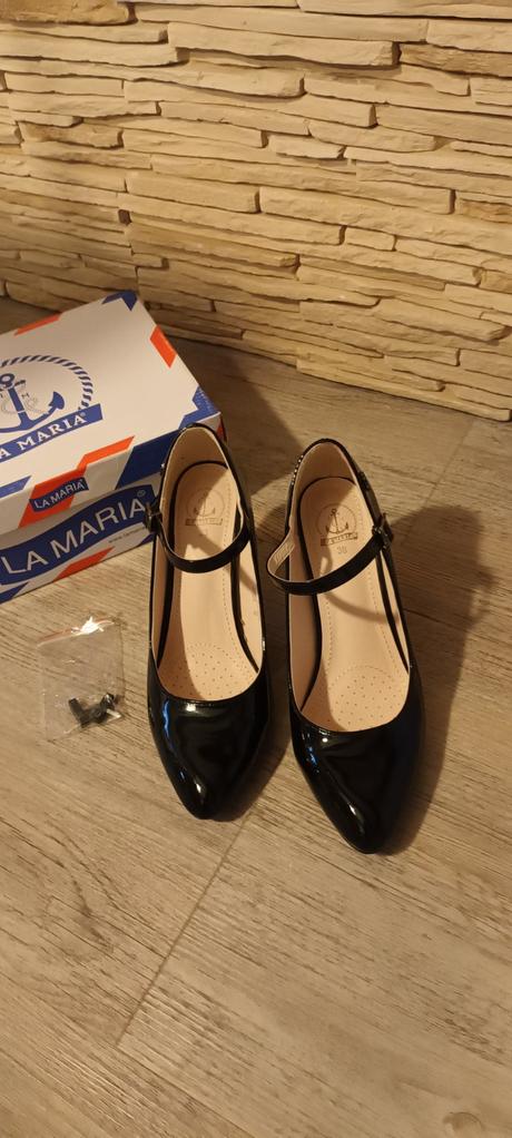 Spoločenské topánky, 38