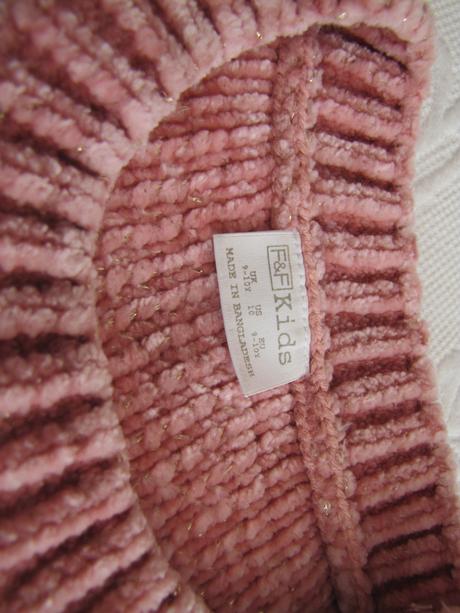 Trblietavý svetrík, f&f,140