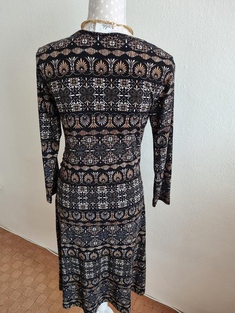 Čierno-hnedo-biele elast.šaty isolde m, m