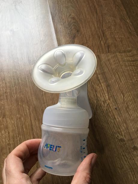 Rucna odsavacka avent,