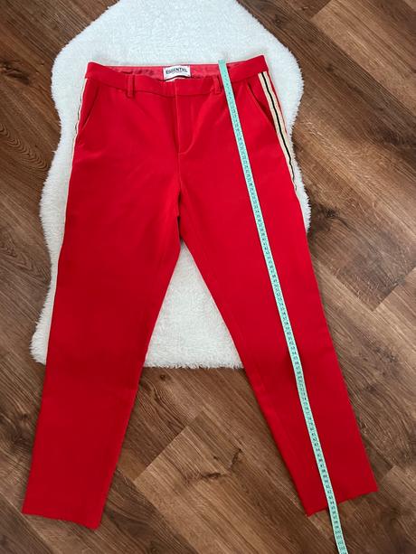 Červené elegantné nohavice, s