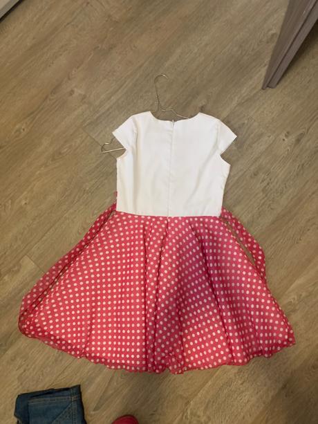 Ľahučké šaty, podšité, 140