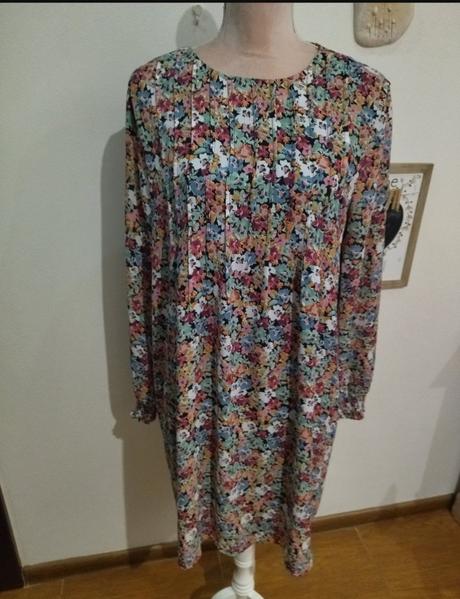 Kvetovane šaty, orsay,38