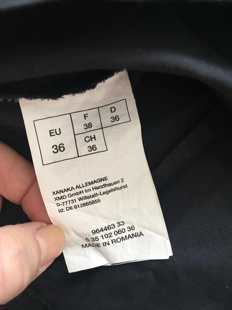 Slávnostná blúzka, 36