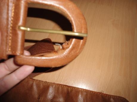 Hnedy elasticky opasok, 