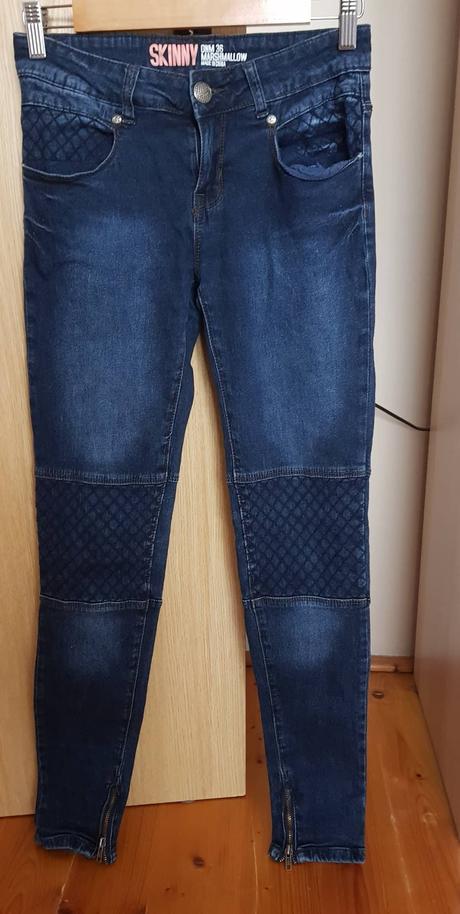 Tmavomodré rifle, 36