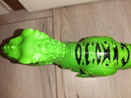 Zuru robo t rex, 