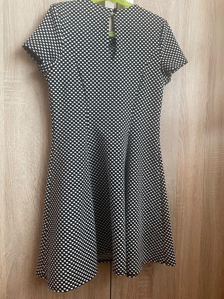 Elegantné šaty, marks & spencer,140