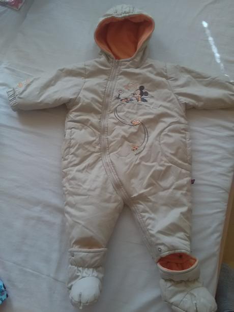 Rôzne kombinézy, disney,86