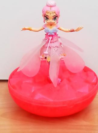 Lietajúca víla hatchimails top stav,