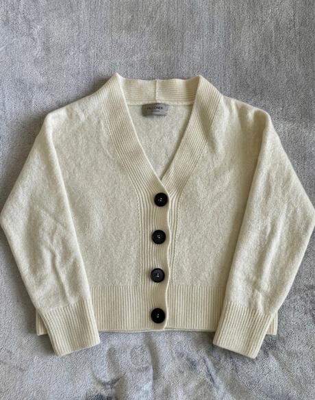 Kasmirovy kardigan falconeri, s