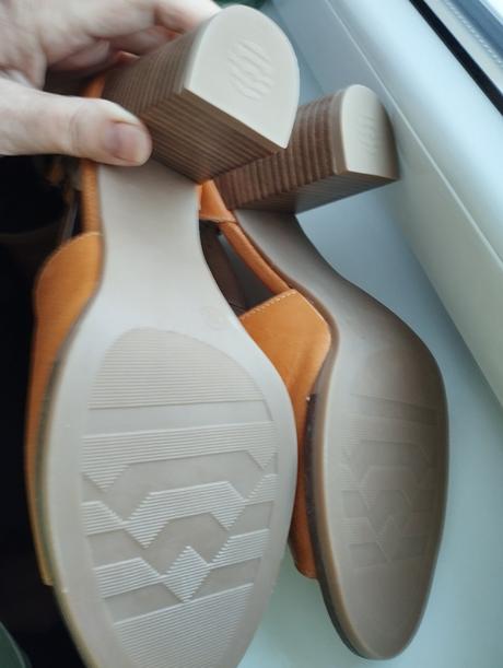 Celokožené sandále, 38