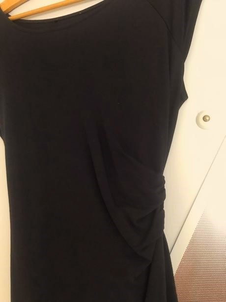 Luxusné jednoduché šaty, 38