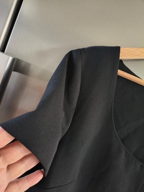 Zara púzdrové malé čierne kvalitné šaty m-l, zara,m