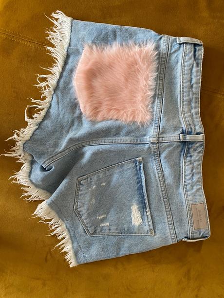 Šortky riflove, bershka,38