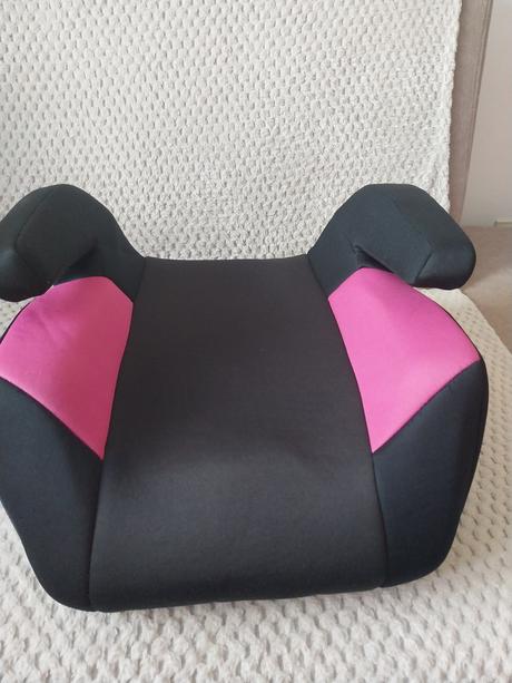 Podsedak do auta,