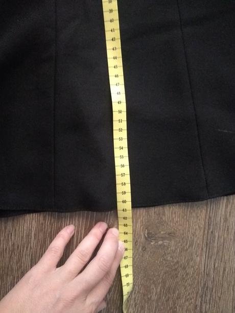 Elegantná čierna sukňa 42, 42