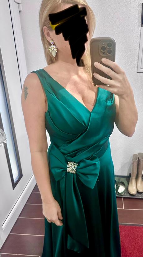 Spoločenské šaty na výšku cca 160-162cm, 42