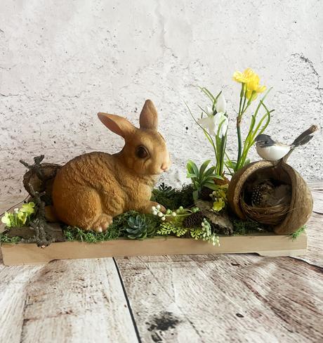 Jarná dekorácia so zajacom, 