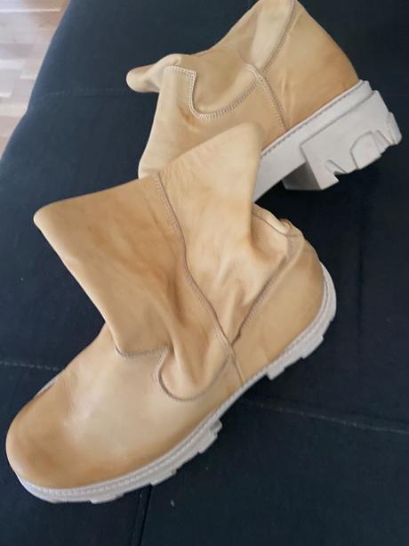 Kožené čižmy, 39