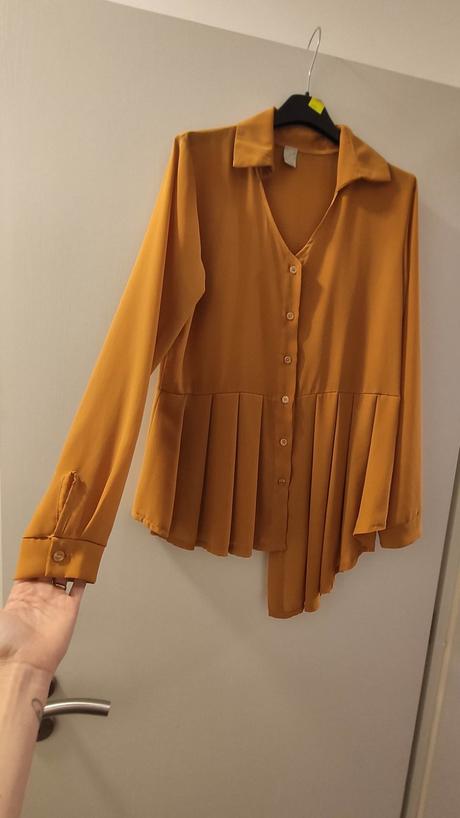 Asimetricka bluzka, s