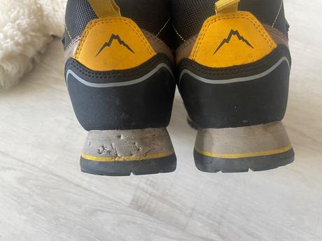 Turistické topánky, 37