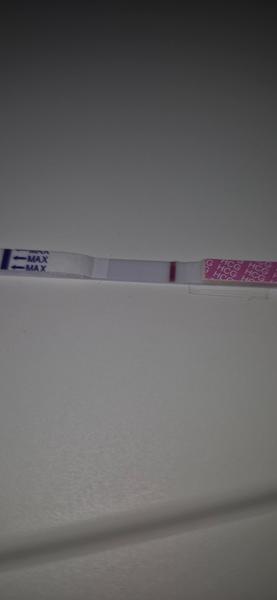 Vidíte slabú druhú čiarku na tehotenskom teste?