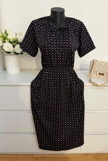 Romantické kvetinové šaty v midi dĺžke, m