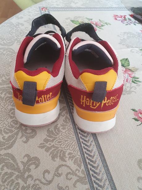Predám tenisky harry potter veľ. 32, 32