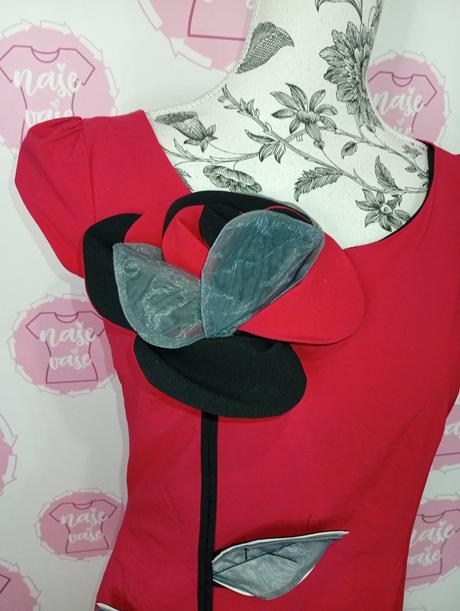 Šaty m/l s 3d kvetmi, m