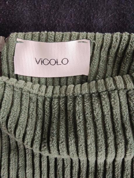 Menžestrova sukna, xs