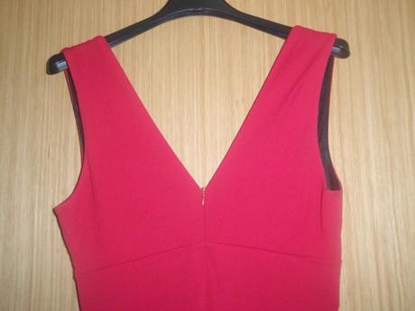 Spoločenské šaty s kamienkami, s