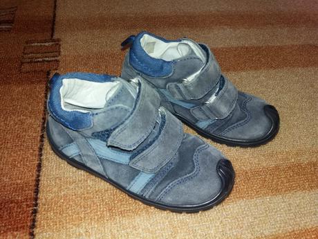 Celokožené kvalitné topánky, superfit,25