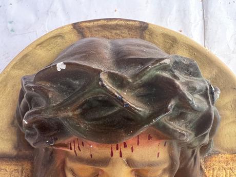 Jezis rucne malovany plastika socha,