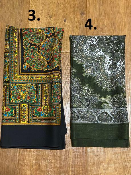 Šatky rôznych farieb a vzorov,