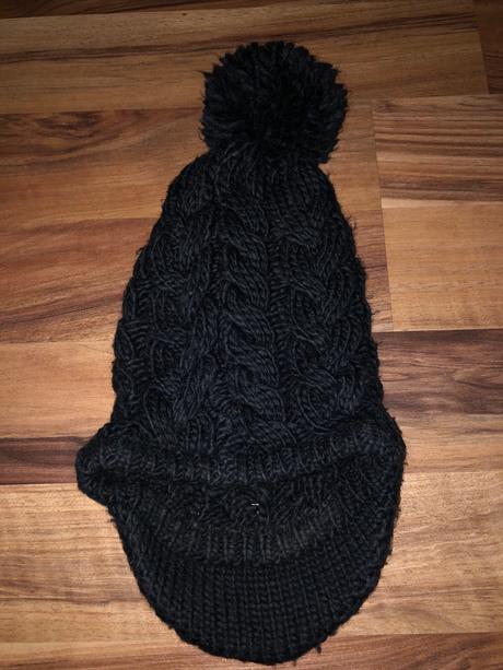 Čiapka zo šiltom, c&a