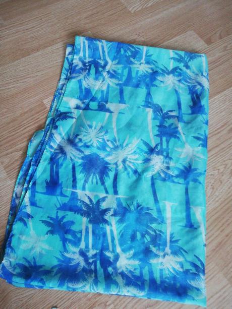 Krásna ľahká šatka mentolova, 