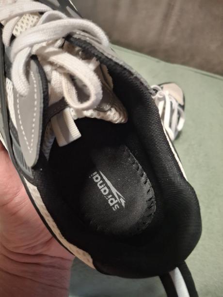 Tenisky (sprandi), sprandi,44