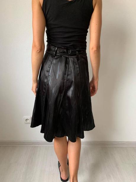 Elegantná saténová sukňa, 40