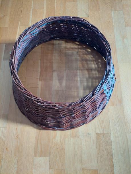 Pletený kryt na stojan vianočného stromčeka, 